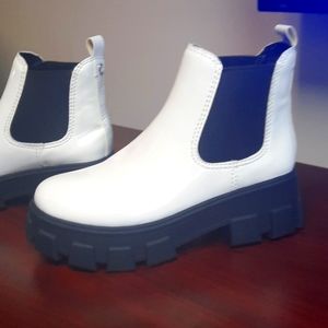 Mismatched Sam edleman circus chunky boots